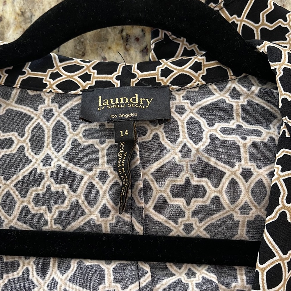 Beautiful Laundry Dress! - Picture 6 of 7
